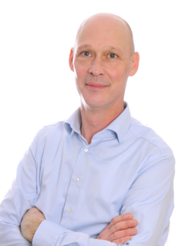 Daniel Meyer kümmert sich bei der Prill-Assekuranz um die Firmenkundenberatung.